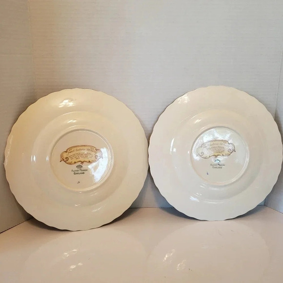 Vtg Alfred Meakin set of 2 French Costume 18th Century Porcelain Plates. - Picture 2 of 8